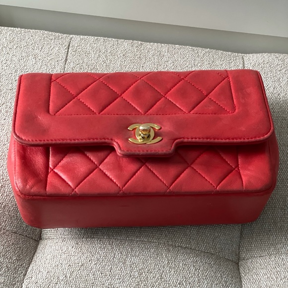 ❌SOLD❌Authentic Vintage CHANEL Diana Flap Bag RARE - Picture 2 of 10